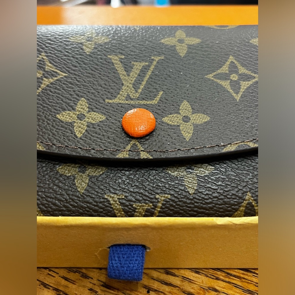 Louis Vuitton Emillie Monogram Orange Button Wallet With Box - Picture 2 of 7